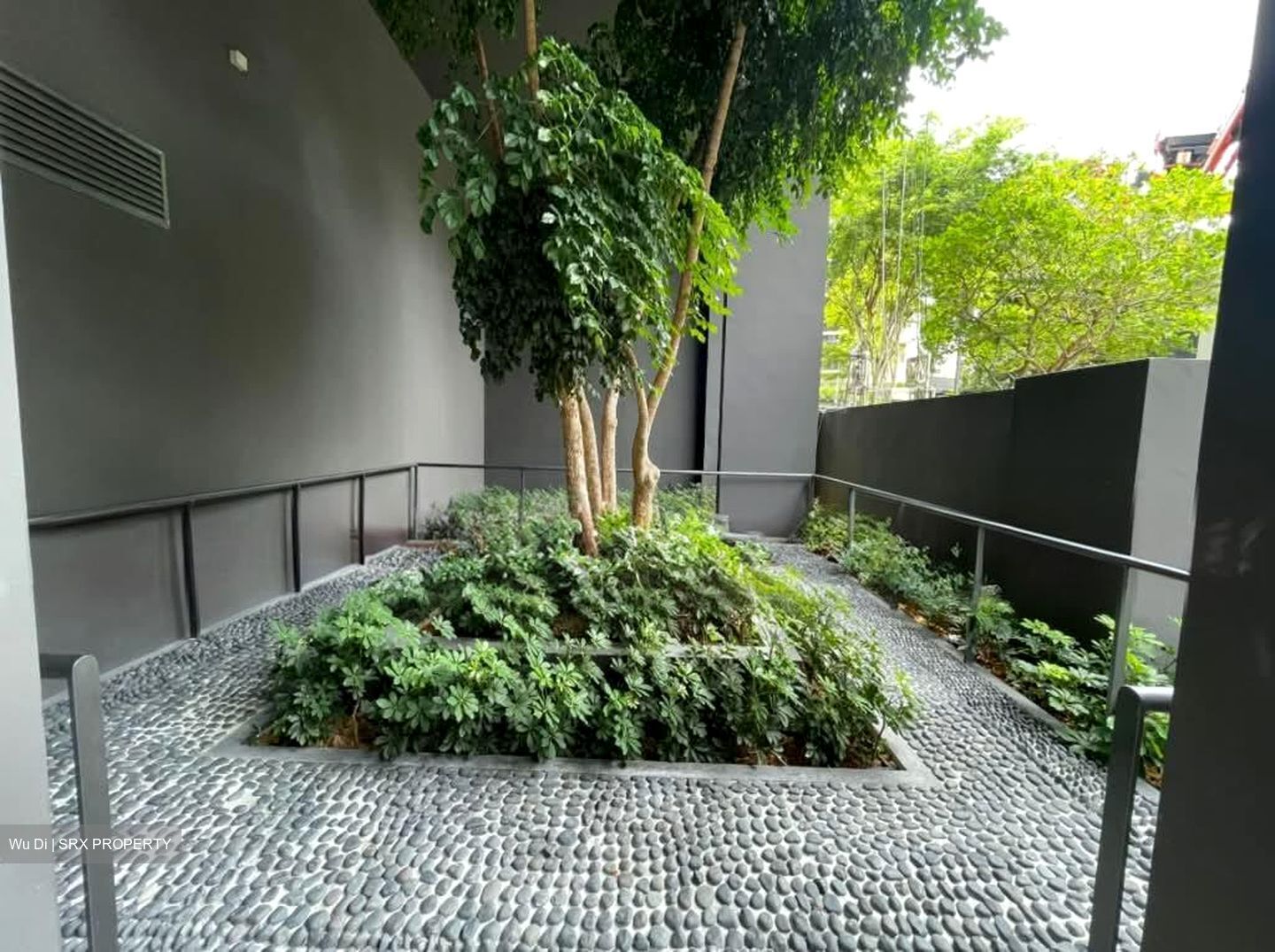 19 Nassim (D10), Apartment #560887091